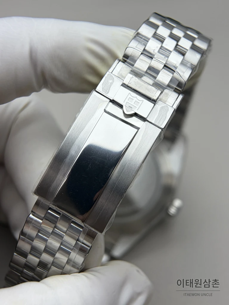 튜더 블랙베이 54 극경 블루 샌드 다이얼 오토매틱 37mm M79000N 스틸 브레이슬릿 실버 베젤