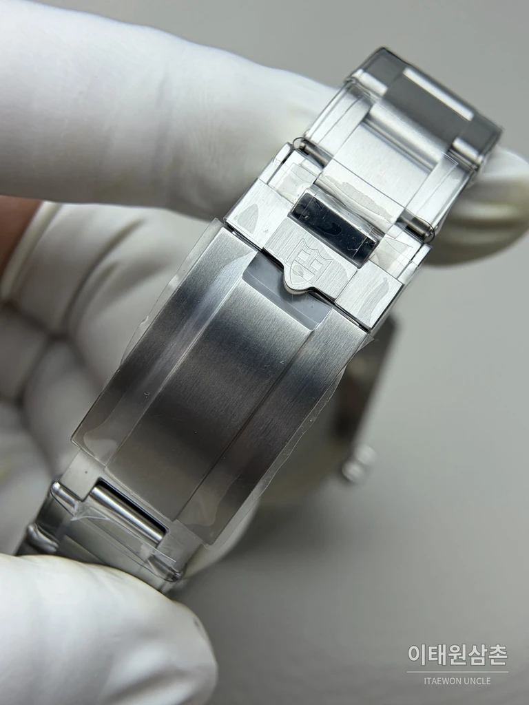 튜더 블랙베이 54 극경 블루 샌드 다이얼 오토매틱 37mm M79000N 스틸 브레이슬릿 실버 베젤 (2)