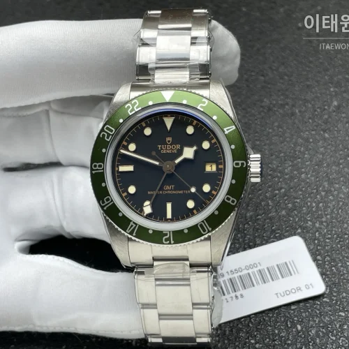 튜더 블랙베이 58 GMT 블랙다이얼 오토매틱 39mm (3)