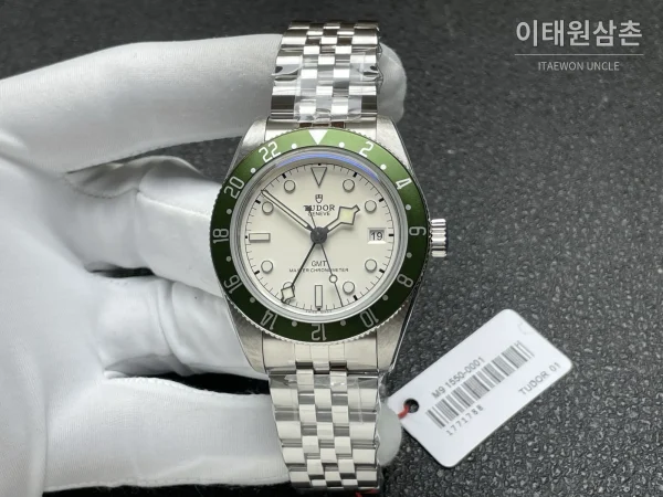 튜더 블랙베이 58 GMT 블랙다이얼 오토매틱 39mm 튜더 블랙베이 58 GMT 블랙다이얼 오토매틱 39mm