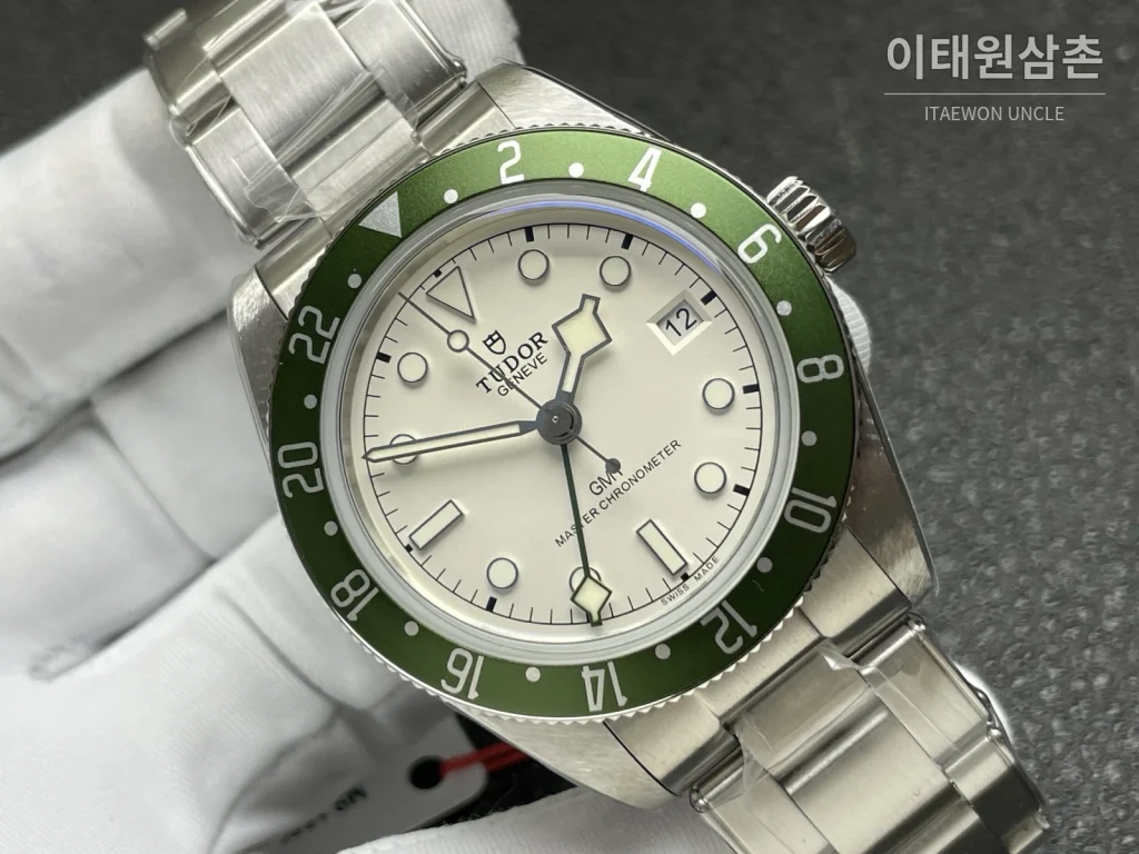 튜더 블랙베이 58 GMT 블랙다이얼 오토매틱 39mm (2)