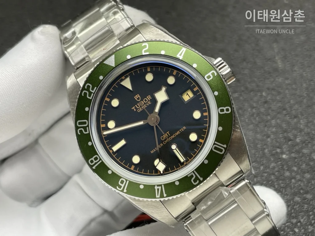 튜더 블랙베이 58 GMT 블랙다이얼 오토매틱 39mm (3)