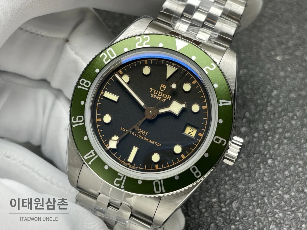 튜더 블랙베이 58 GMT 블랙다이얼 오토매틱 39mm (4)
