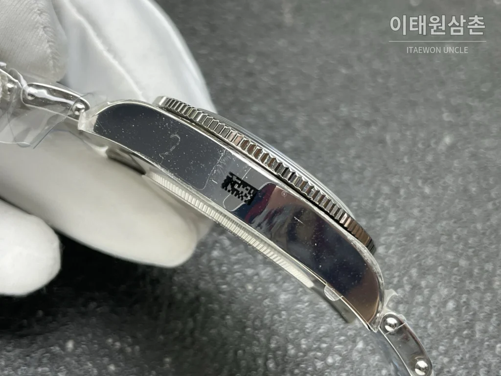 튜더 블랙베이 58 GMT 블랙다이얼 오토매틱 39mm (2)