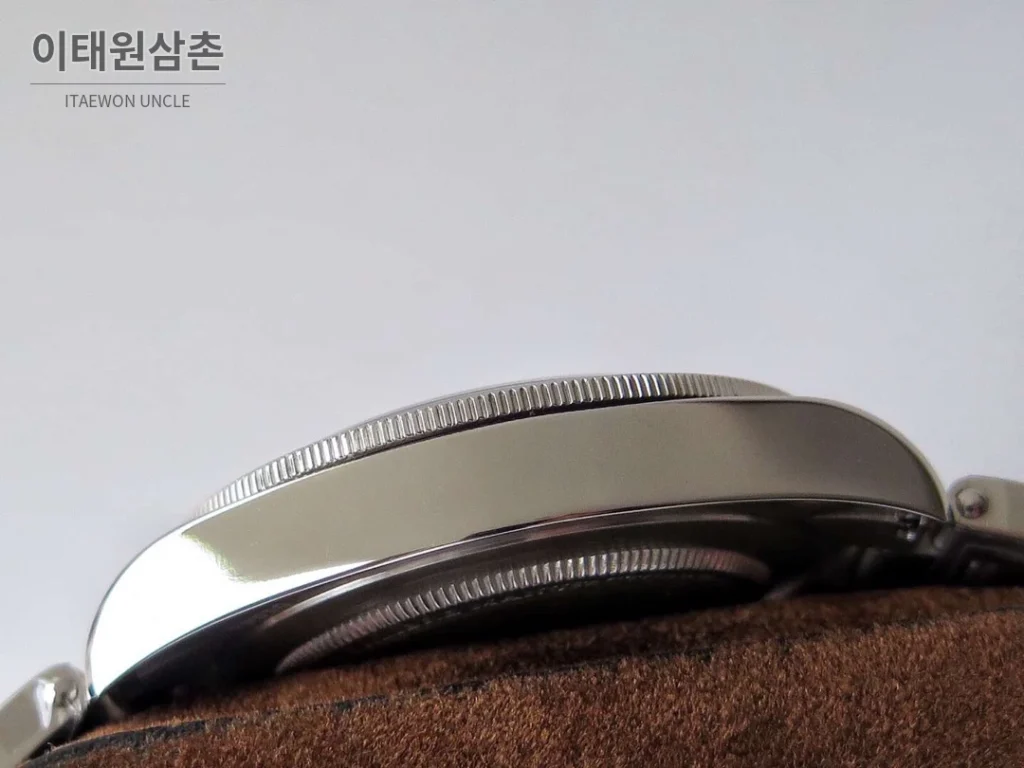 튜더 블랙베이 오토매틱 39mm