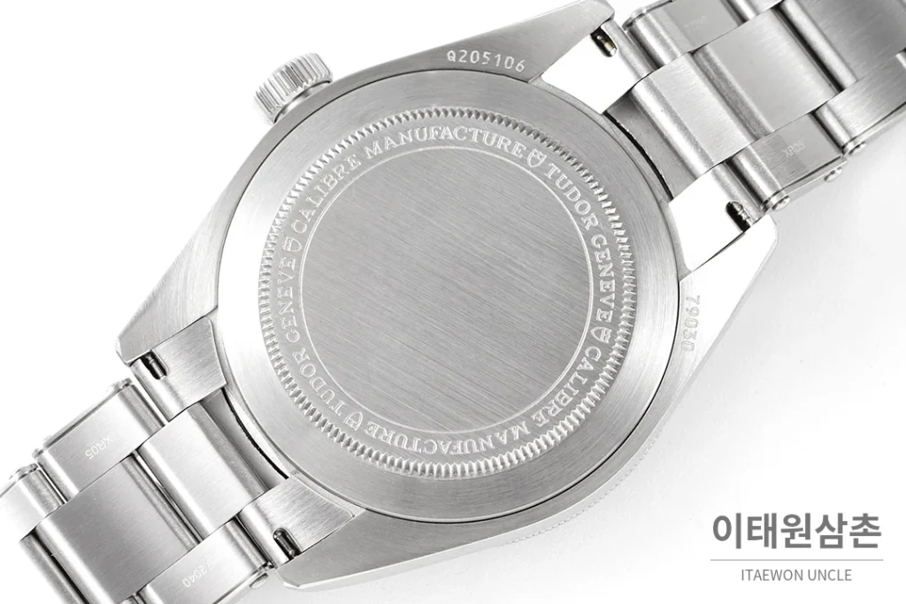 튜더 블랙 베이 오토매틱 39mm