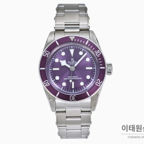 튜더 블랙베이 오토매틱 41mm 퍼플 다이얼 스틸 브레이슬릿 퍼플 베젤