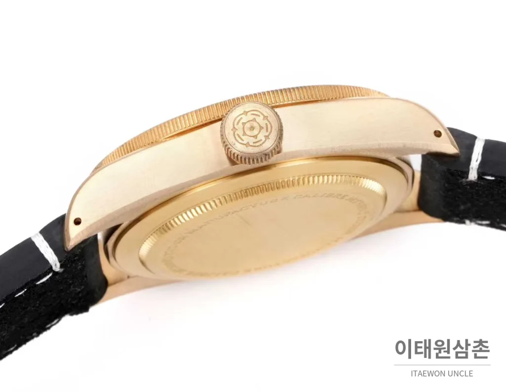 튜더 블랙베이 브론즈 알루미늄브론즈 브라운다이얼 빈티지 다이버 오토매틱 43mm 블랙 가죽 스트랩 블랙 베젤