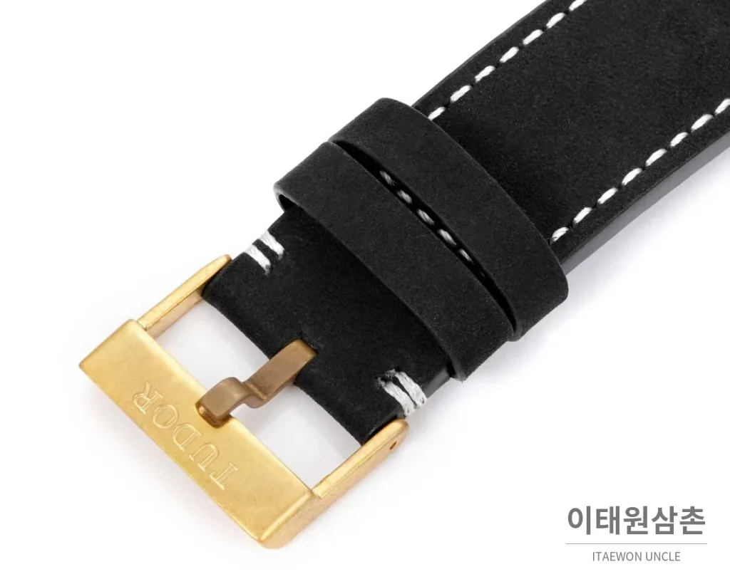 튜더 블랙베이 브론즈 알루미늄브론즈 브라운다이얼 빈티지 다이버 오토매틱 43mm 블랙 가죽 스트랩 블랙 베젤