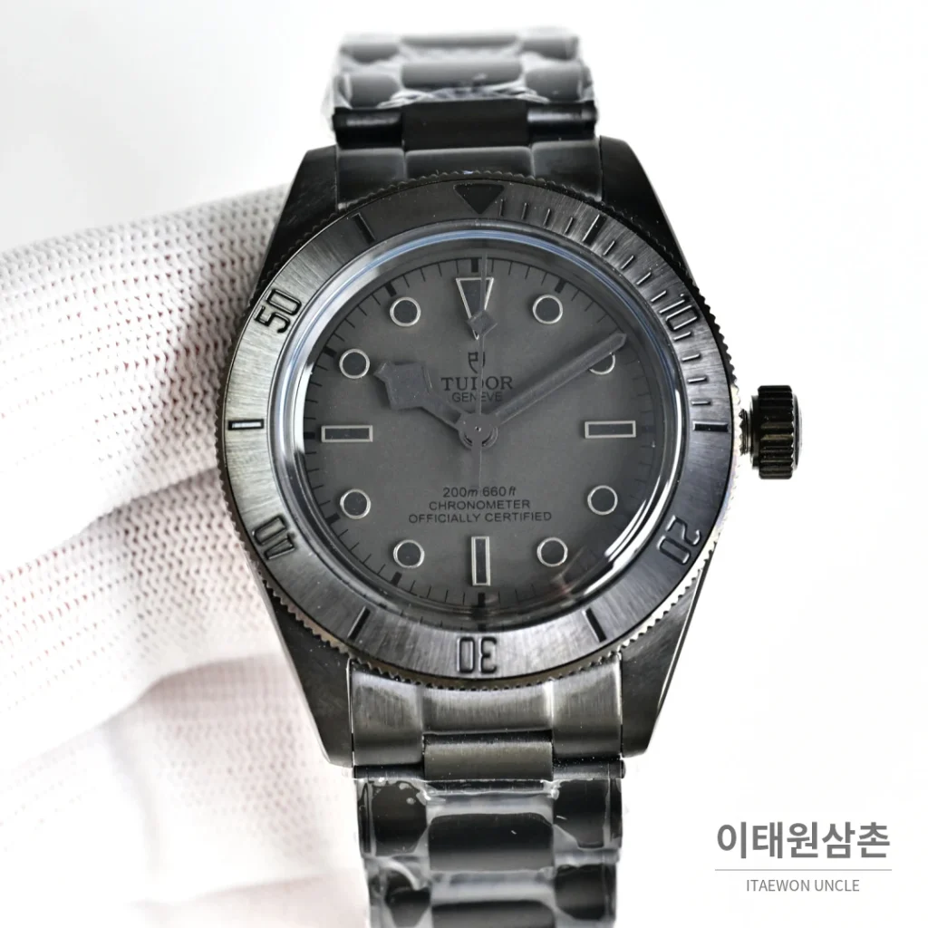 튜더 블랙베이 세라믹 블랙다이얼 오토매틱 워치 41mm