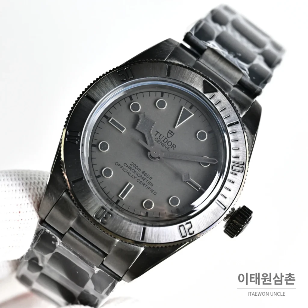 튜더 블랙베이 세라믹 블랙다이얼 오토매틱 워치 41mm