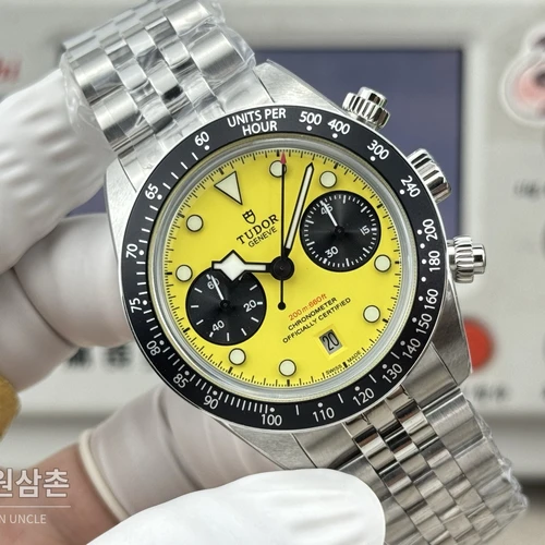 튜더 블랙베이 크로노 범블비 옐로우다이얼 주빌리 오토매틱 39mm 튜더 블랙베이 크로노 범블비 옐로우다이얼 주빌리 오토매틱 39mm