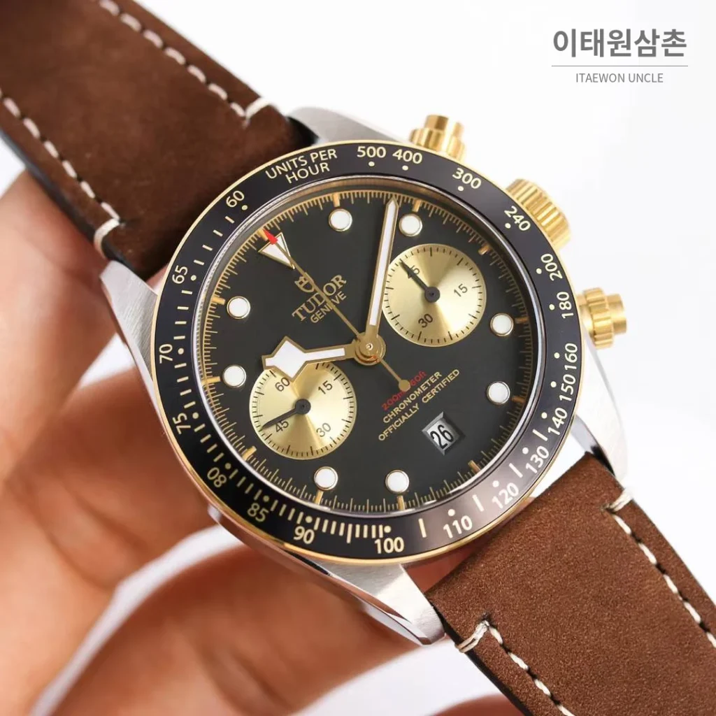 튜더 블랙베이 크로노 스틸 골드 블랙다이얼 크로노그래프 오토매틱 41mm M79363N 브라운 가죽 스트랩 골드 베젤