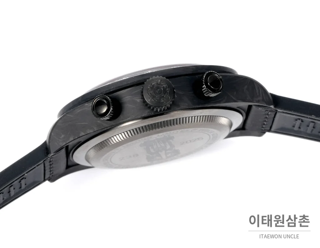 튜더 비완 크로노그래프 오토매틱 42mm (2)