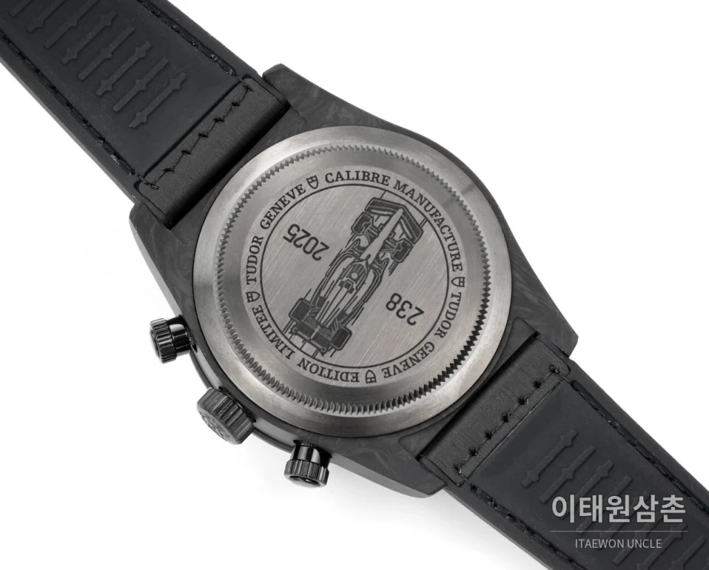 튜더 비완 크로노그래프 오토매틱 42mm (2)