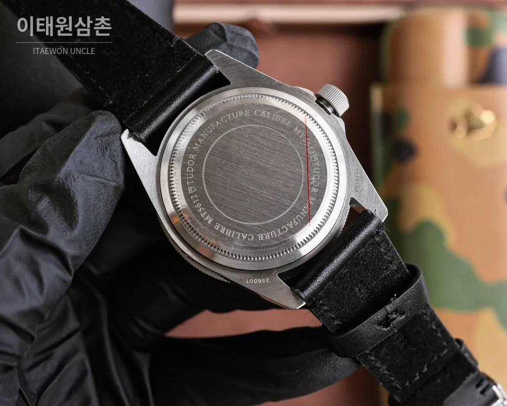 튜더 헤리티지 블랙베이 스틸 브레이슬릿 오토매틱 42mm 그린 다이얼