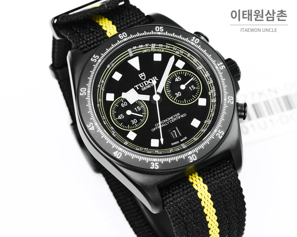 튜더 펠리컨 크로노그래프 오토매틱 43mm 블랙 다이얼 블랙 나일론 스트랩 (2)