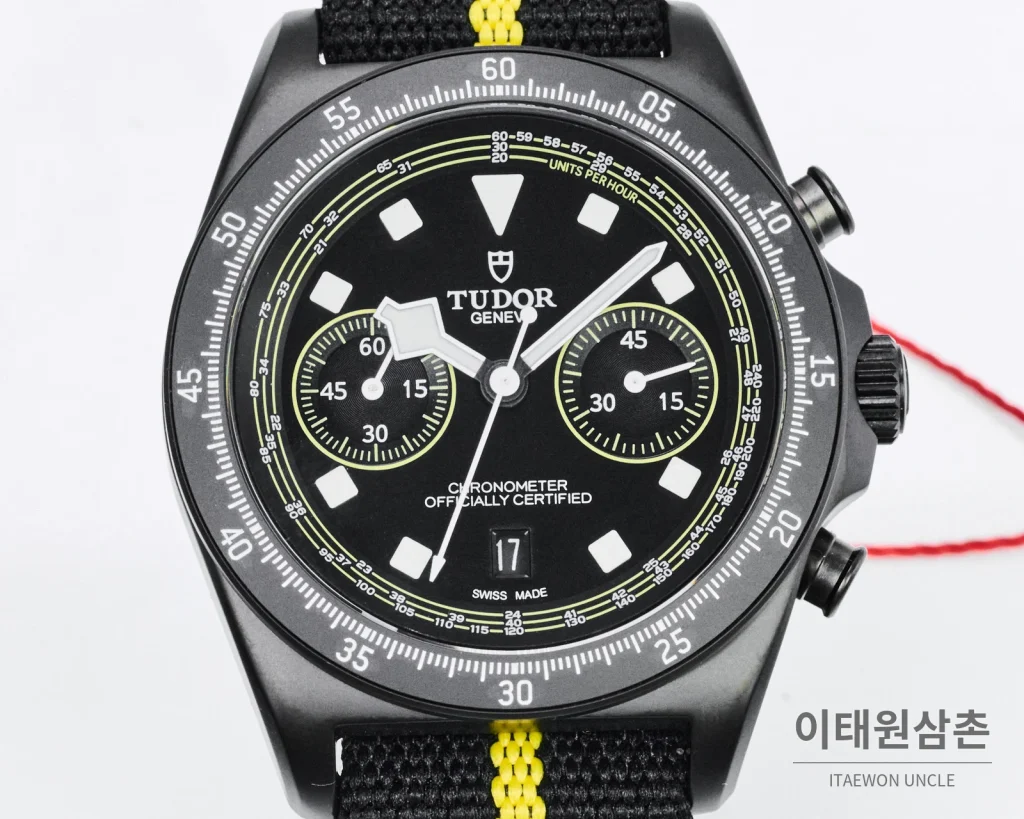 튜더 펠리컨 크로노그래프 오토매틱 43mm 블랙 다이얼 블랙 나일론 스트랩 (2)