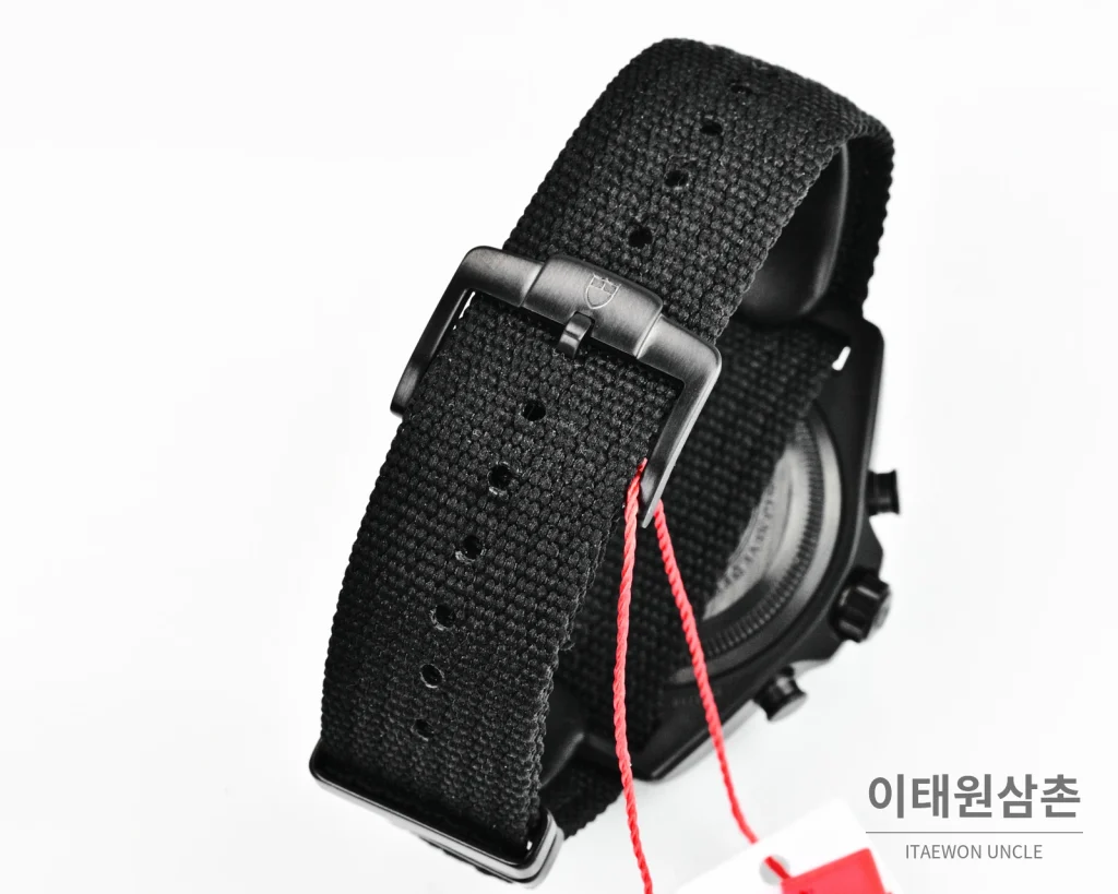 튜더 펠리컨 크로노그래프 오토매틱 43mm 블랙 다이얼 블랙 나일론 스트랩