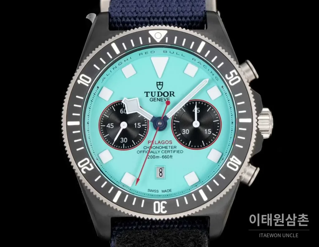 튜더 펠라고스 FXD 카본 블루다이얼 크로노그래프 데이데이트 오토매틱 43mm 네이비 나일론 스트랩 그레이 베젤 (2)