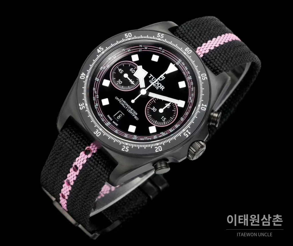 튜더 펠라고스 FXD 크로노그래프 컬러다이얼 야광 오토매틱 43mm 핑크 나일론 스트랩