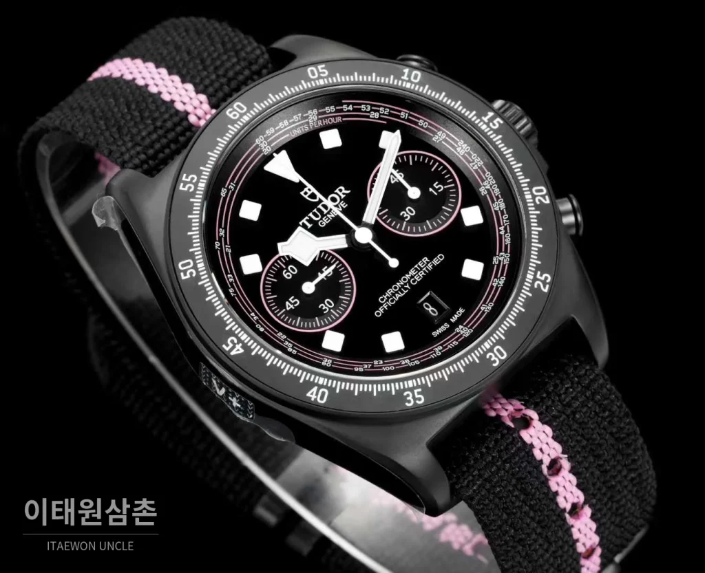튜더 펠라고스 FXD 크로노그래프 컬러다이얼 야광 오토매틱 43mm 핑크 나일론 스트랩