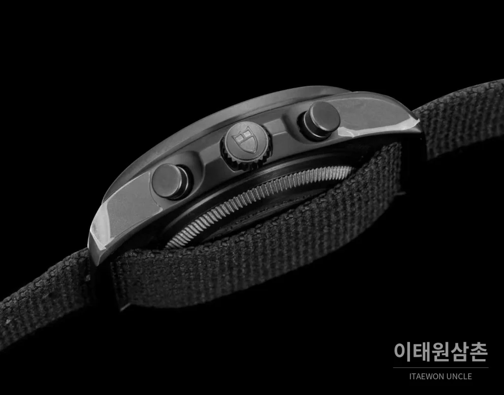 튜더 펠라고스 FXD 크로노그래프 컬러다이얼 야광 오토매틱 43mm 블랙 나일론 스트랩 (2)