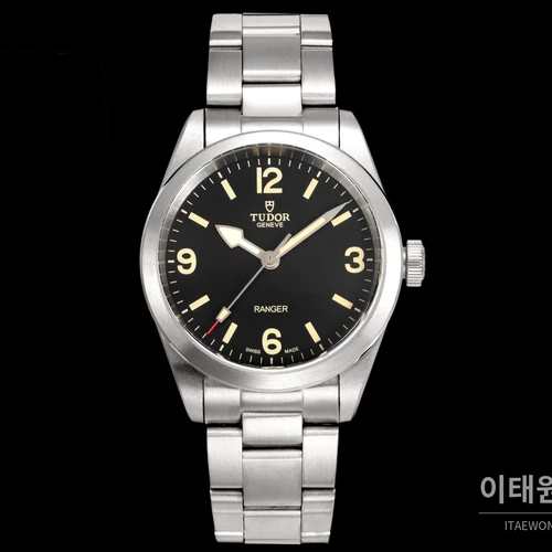 튜더 레인저 스틸 아라비아숫자 블랙·듄화이트 다이얼 오토매틱 39mm 튜더 레인저 스틸 아라비아숫자 블랙·듄화이트 다이얼 오토매틱 39mm