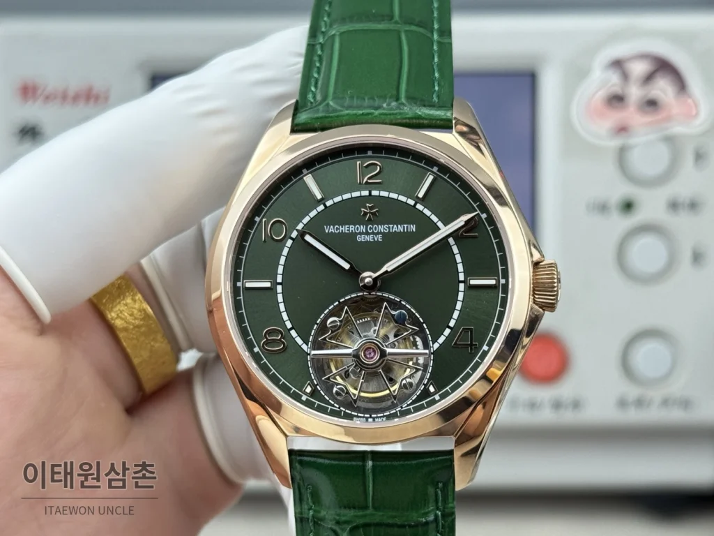 바쉐론콘스탄틴 피프티식스 18K 로즈골드 투르비용 오토매틱 41mm 실버 그린 가죽 스트랩