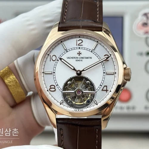 바쉐론콘스탄틴 피프티식스 18K 로즈골드 투르비용 오토매틱 41mm 실버 브라운 가죽 스트랩 바쉐론콘스탄틴 피프티식스 18K 로즈골드 투르비용 오토매틱 41mm 실버 브라운 가죽 스트랩