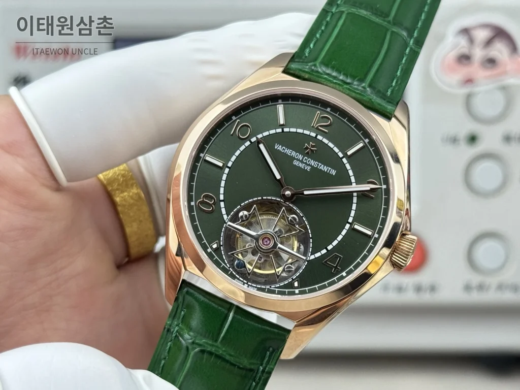 바쉐론콘스탄틴 피프티식스 18K 로즈골드 투르비용 오토매틱 41mm 실버 그린 가죽 스트랩