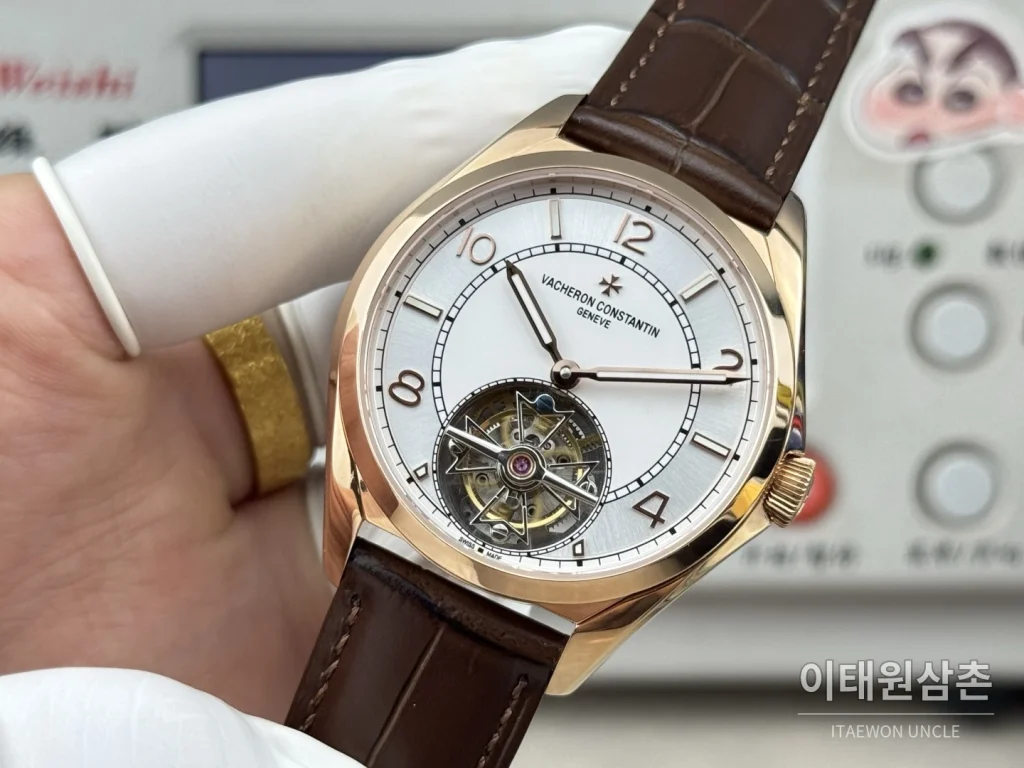 바쉐론콘스탄틴 피프티식스 18K 로즈골드 투르비용 오토매틱 41mm 실버 브라운 가죽 스트랩