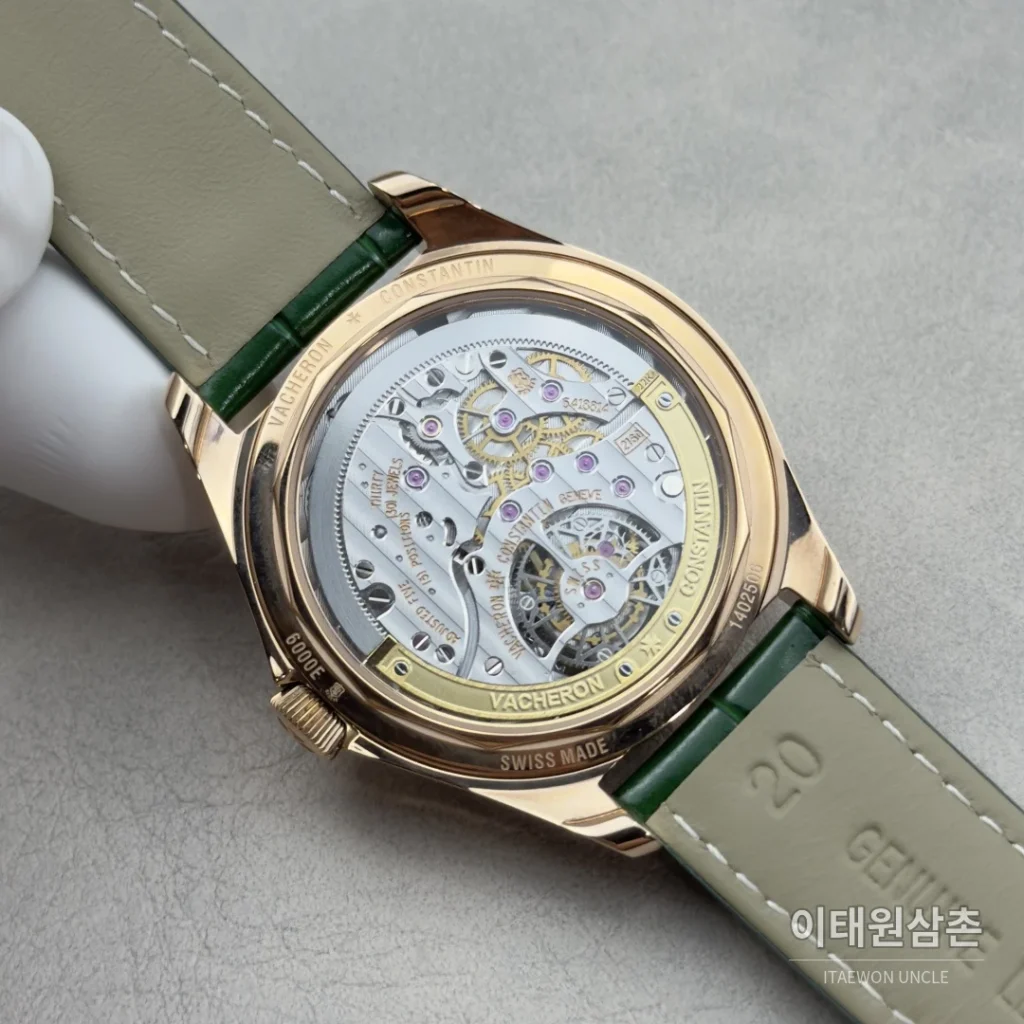 바쉐론콘스탄틴 피프티식스 18K 로즈골드 투르비용 오토매틱 41mm 실버 그린 가죽 스트랩