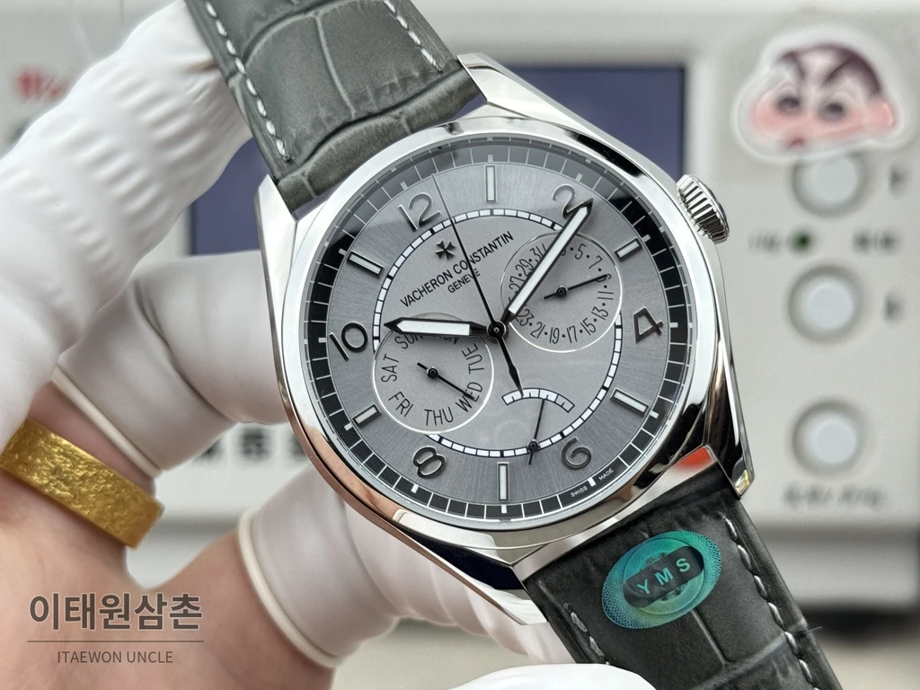 바쉐론콘스탄틴 피프티식스 데이데이트 다크그레이다이얼 카프스킨 오토매틱 40mm