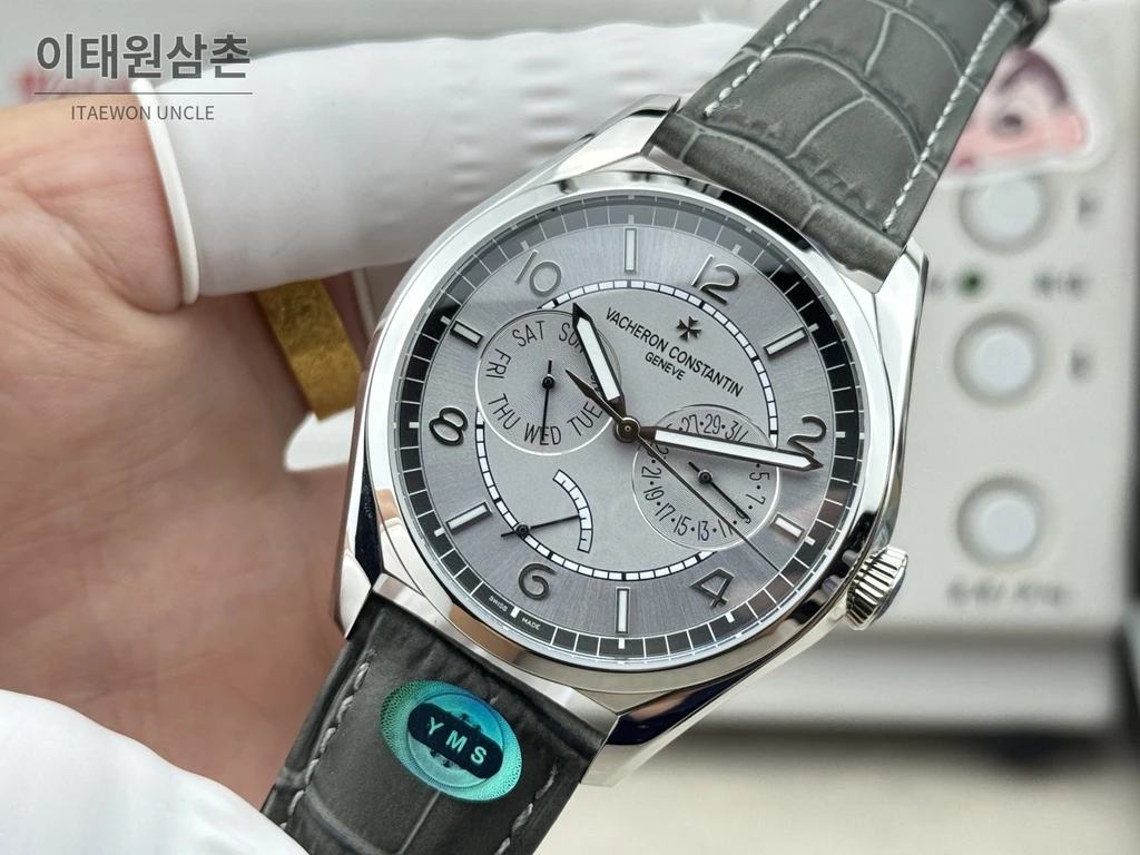 바쉐론콘스탄틴 피프티식스 데이데이트 다크그레이다이얼 카프스킨 오토매틱 40mm