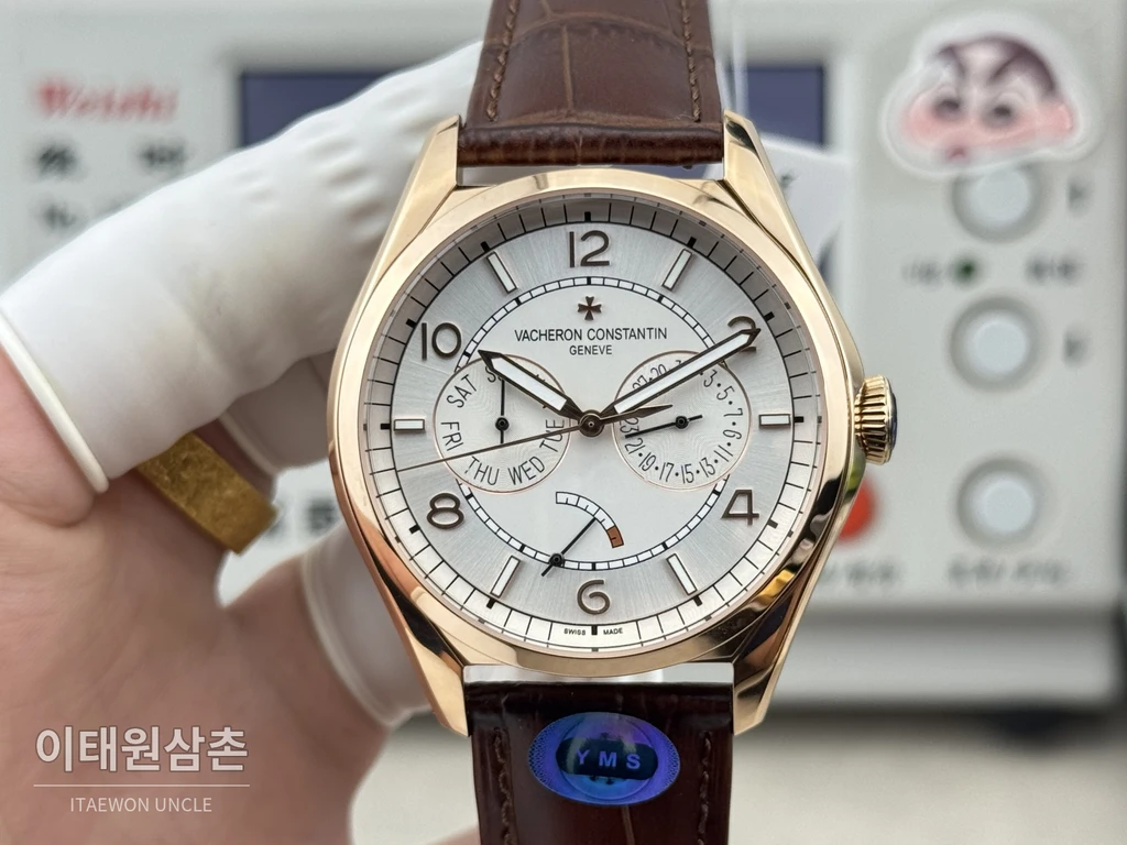 바쉐론콘스탄틴 피프티식스 데이데이트 로즈골드베젤 그레이다이얼 카프스킨 오토매틱 40mm