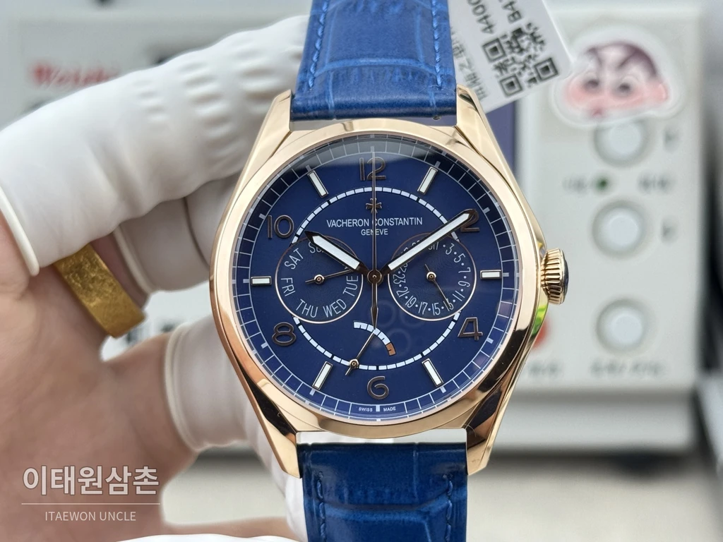 바쉐론콘스탄틴 피프티식스 데이데이트 로즈골드베젤 네이비다이얼 카프스킨 오토매틱 40mm