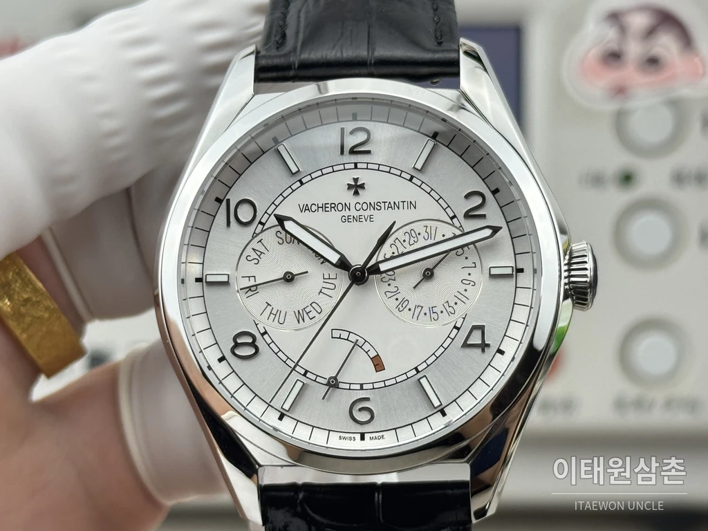 바쉐론콘스탄틴 피프티식스 데이데이트 실버다이얼 카프스킨 오토매틱 40mm