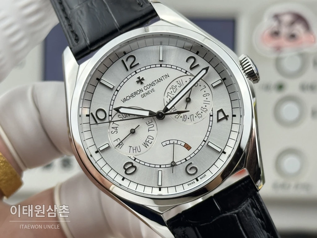 바쉐론콘스탄틴 피프티식스 데이데이트 실버다이얼 카프스킨 오토매틱 40mm