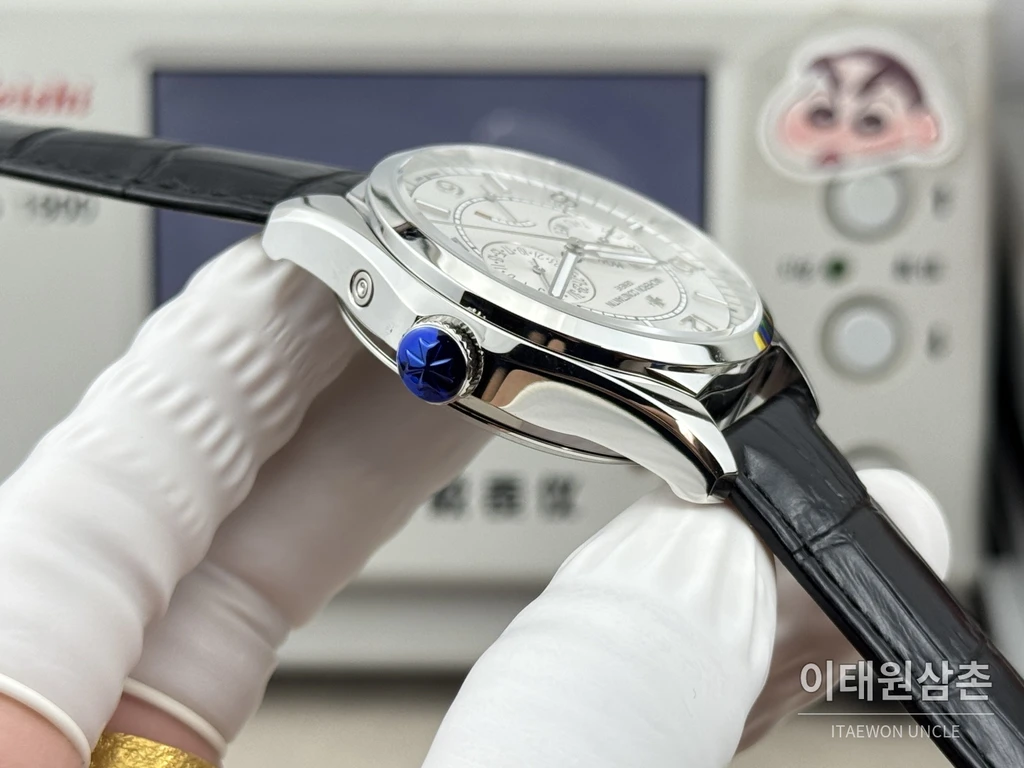 바쉐론콘스탄틴 피프티식스 데이데이트 실버다이얼 카프스킨 오토매틱 40mm