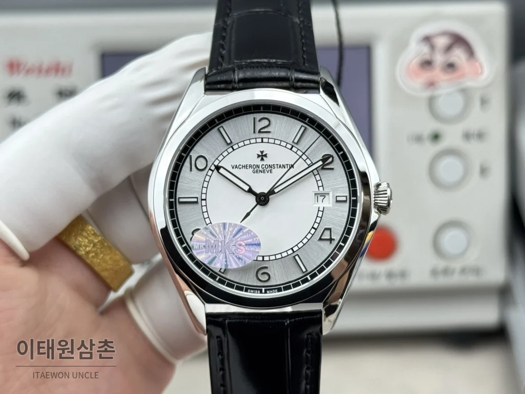 바쉐론콘스탄틴 피프티식스 가죽밴드 오토매틱 40mm 실버 다이얼
