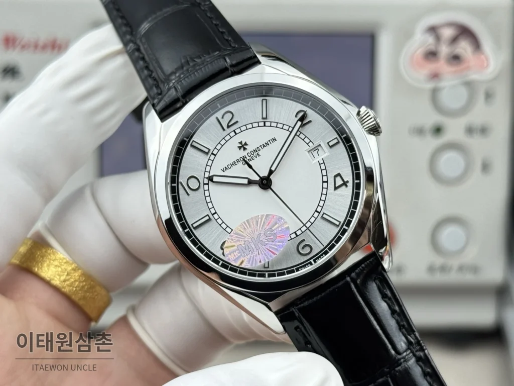 바쉐론콘스탄틴 피프티식스 가죽밴드 오토매틱 40mm 실버 다이얼