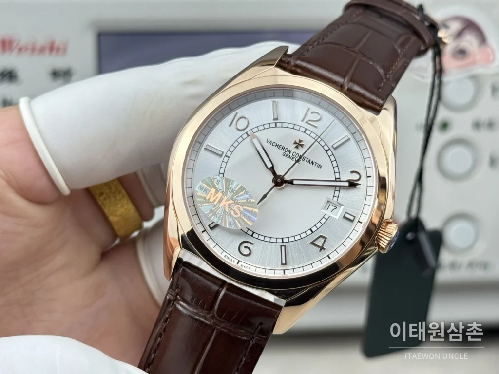 바쉐론콘스탄틴 피프티식스 가죽밴드 오토매틱 40mm 실버 다이얼 로즈골드 베젤