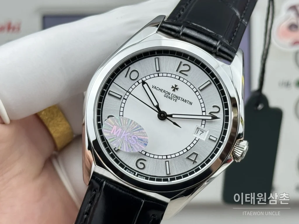바쉐론콘스탄틴 피프티식스 가죽밴드 오토매틱 40mm 실버 다이얼