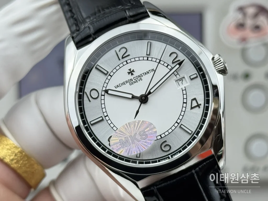 바쉐론콘스탄틴 피프티식스 가죽밴드 오토매틱 40mm 실버 다이얼