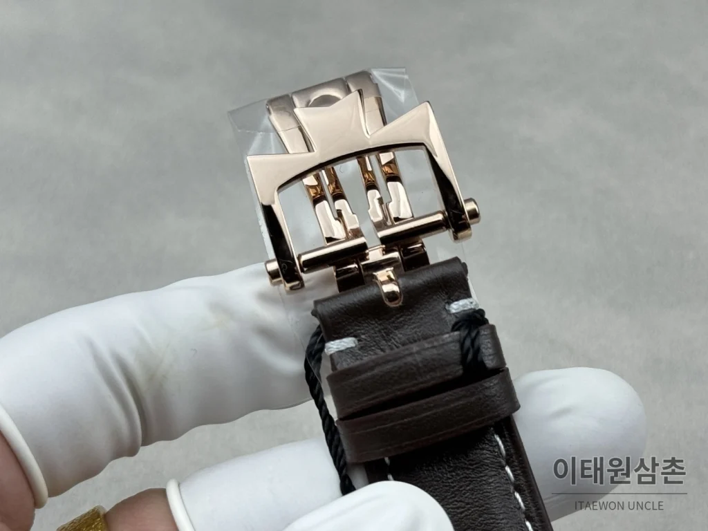 바쉐론콘스탄틴 피프티식스 가죽밴드 오토매틱 40mm 브라운 다이얼 로즈골드 베젤