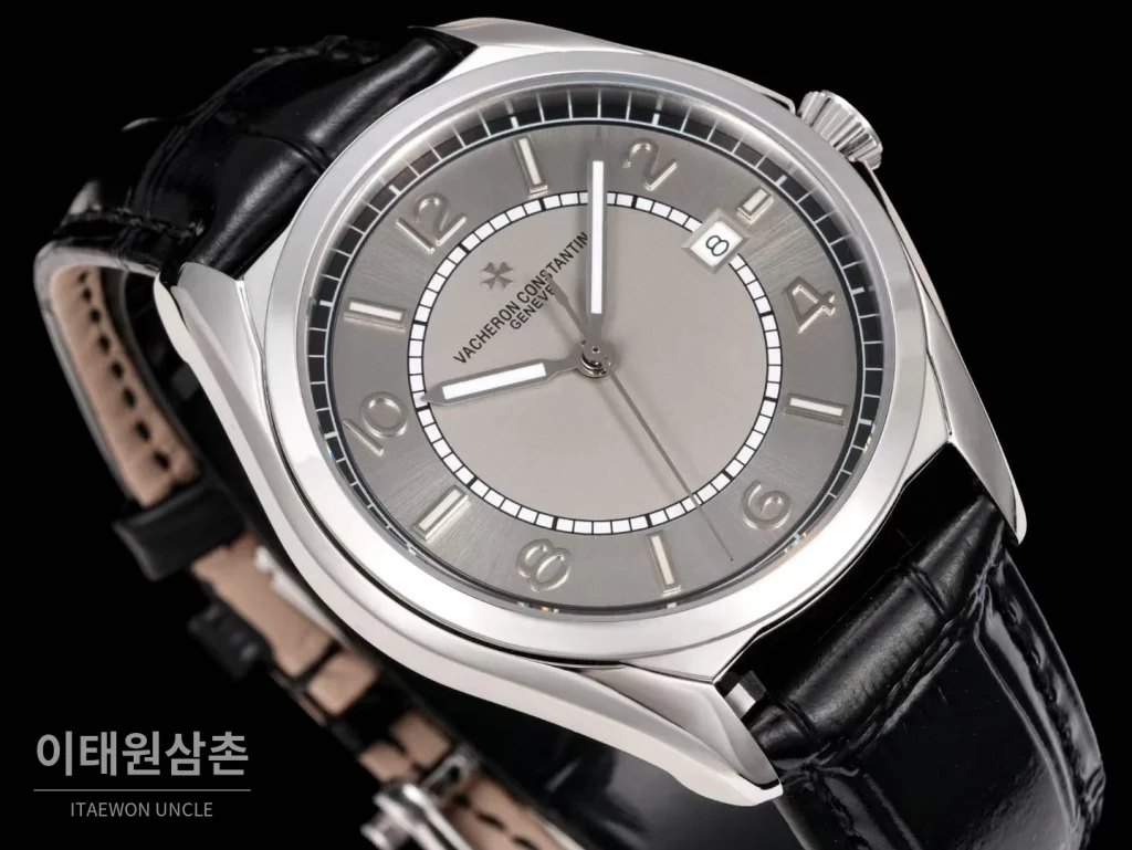 바쉐론콘스탄틴 피프티식스 스틸 그레이다이얼 오토매틱 40mm 화이트