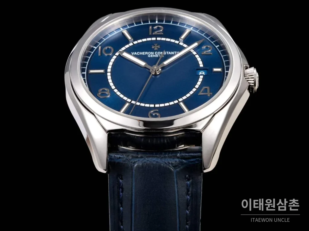 바쉐론콘스탄틴 피프티식스 스틸 네이비다이얼 오토매틱 40mm
