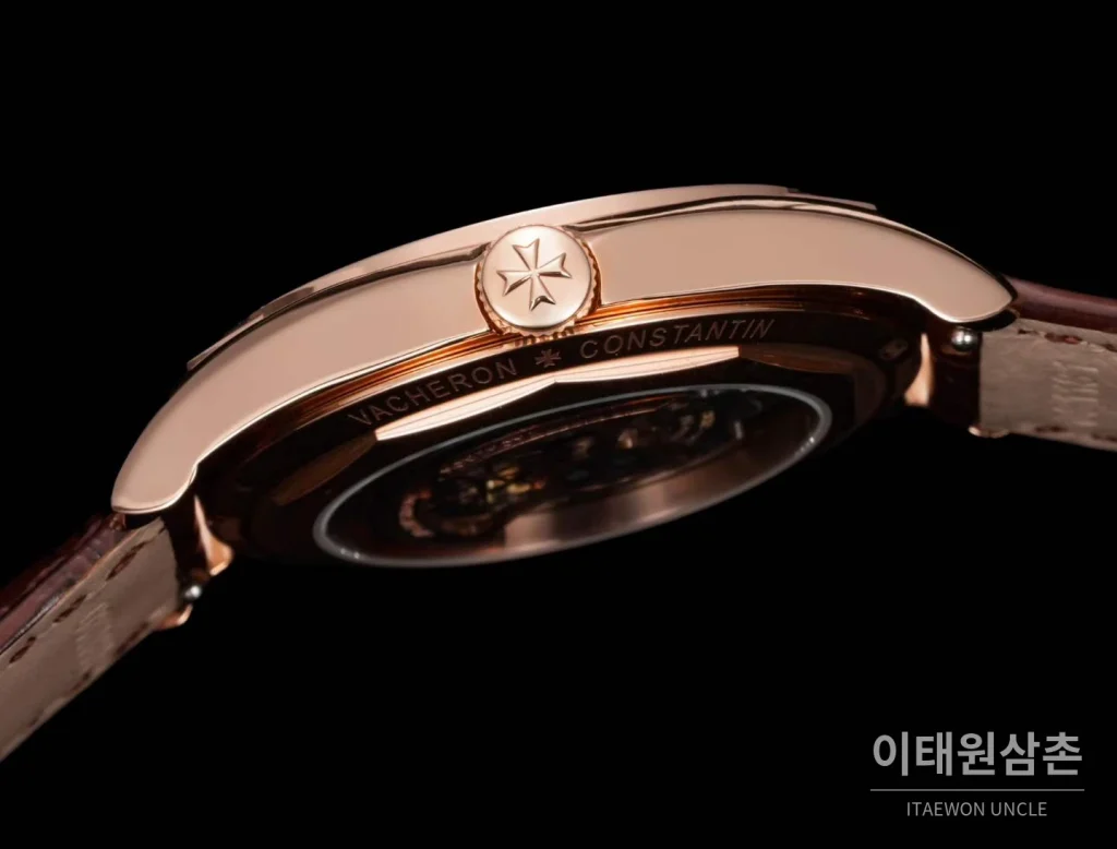 바쉐론콘스탄틴 피프티식스 스틸 실버골드다이얼 오토매틱 40mm