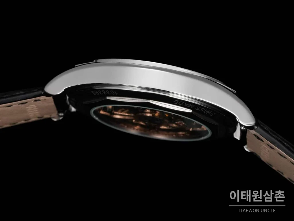 바쉐론콘스탄틴 피프티식스 스틸 그레이다이얼 오토매틱 40mm 화이트 (2)